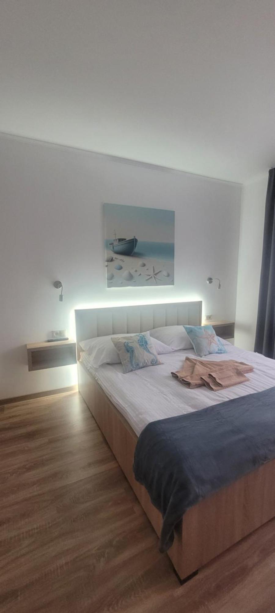Csaladi Kikoeto Apartman Gyula Exterior photo